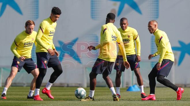 Martin Braithwaite entrena por primera vez con  su nuevo equipo el FC Barcelona en la Ciutat Esportiva Joan Gamper.