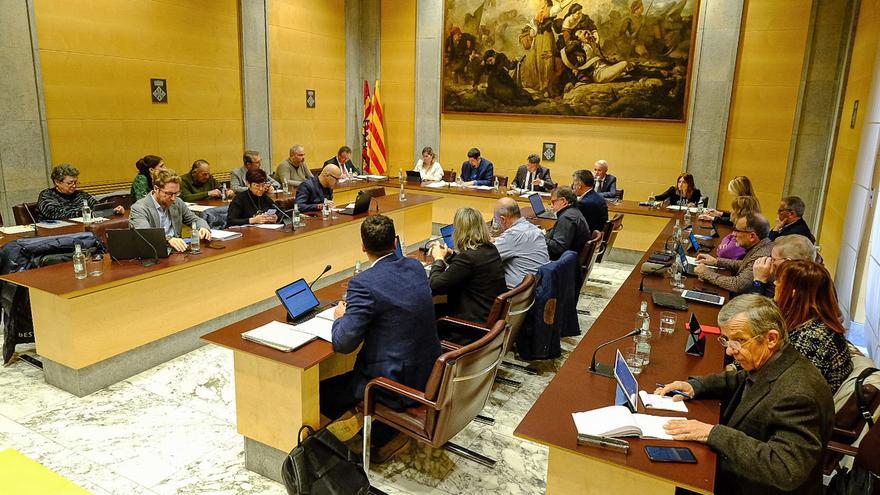 La Diputació de Girona aprova un fons extraordinari per als ajuntaments i consells comarcals