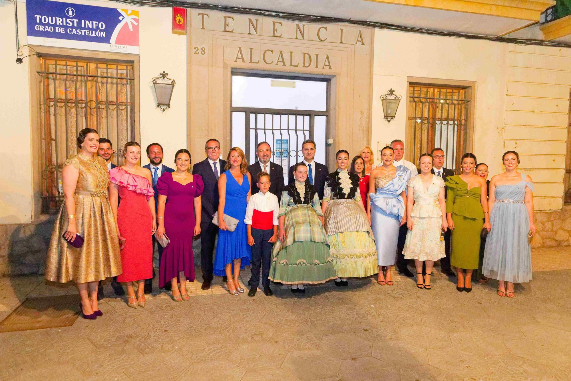 Emotiva presentación de las reinas de las fiestas de Sant Pere 2025