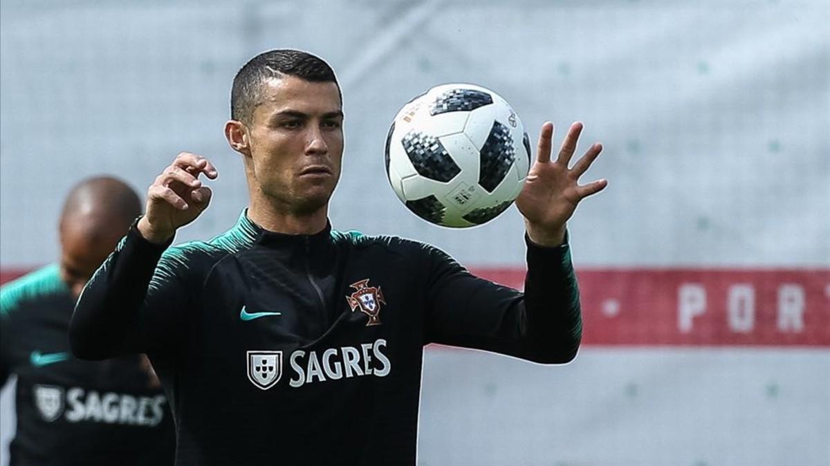 xortunokratovo  russian federation   12 06 2018   portuga180612131045