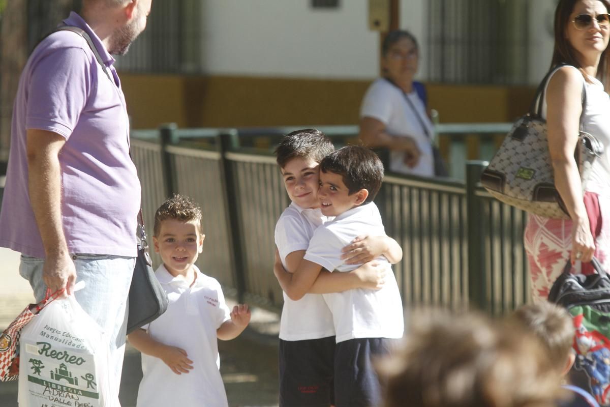 FOTOGALERIA / La vuelta al colegio en Córdoba