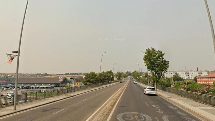 Herido un hombre tras ser atropellado por un vehículo en Mérida