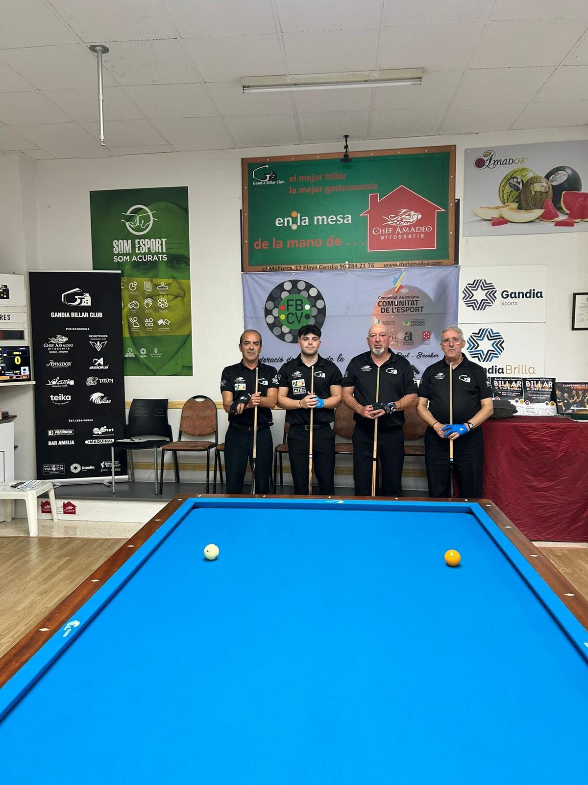 Los jugadores de 1ª Autonómica del Chef Amadeo Gandia Billar Club