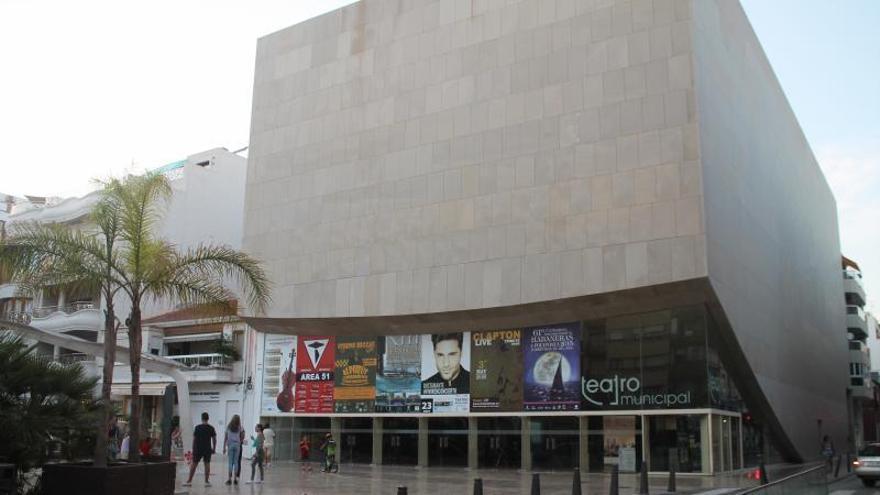 Torrevieja conmemora el 20 aniversario de la inauguración del Teatro Municipal
