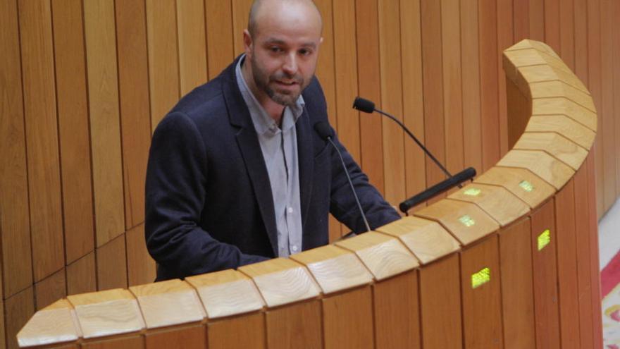 Luís Villares, portavoz de En Marea, esta mañana en el Parlamento. // Xoán Álvarez