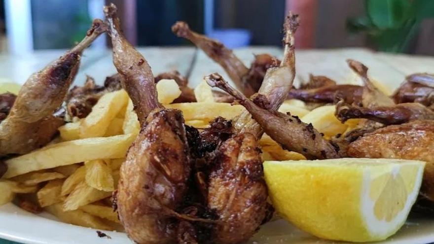 Casa Rafael: el baluarte de la cocina tradicional en La Esperanza frente a la estandarización gastronómica