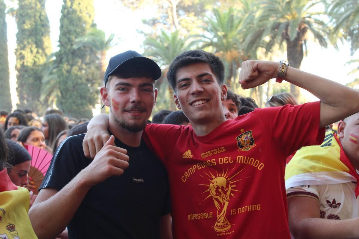 Fotogalería | Así se vive en la Alcazaba de Badajoz la final del Mundial 2026 Fotogalería | Así se vive en la Alcazaba de Badajoz la final del Mundial 2026