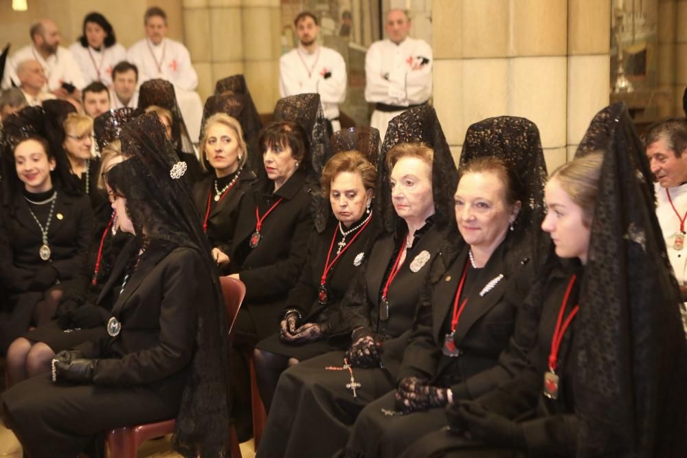 Las procesiones de Viernes Santo de Gijón se quedan sin salir.