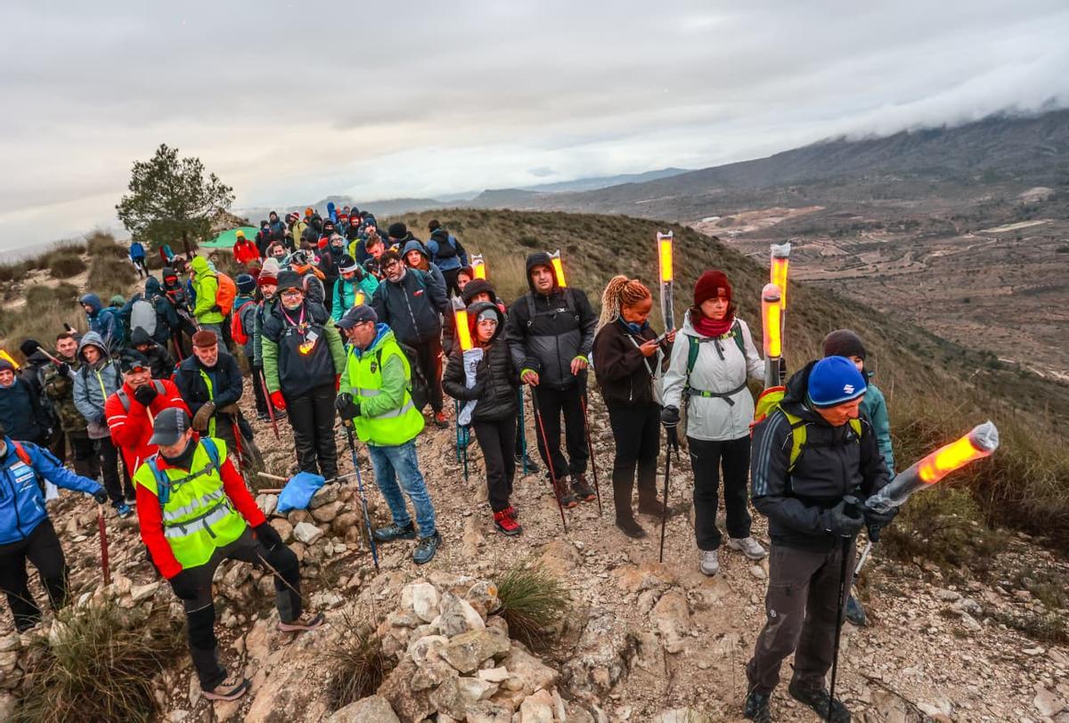 Así ha sido la Bajada de Antorchas en Elda