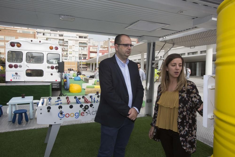 Presentación de Google Actívate en la plaza Séneca de Alicante