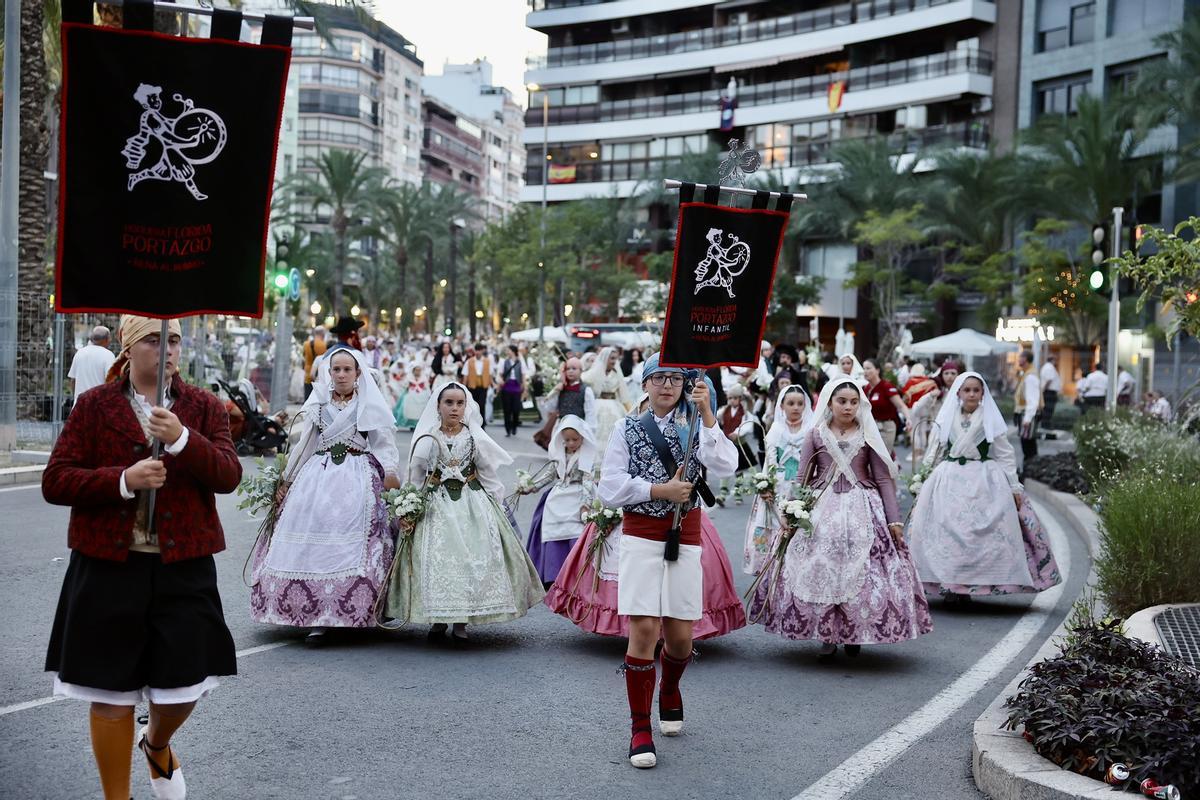 Segunda sesión de la Ofrenda en las Hogueras de Alicante