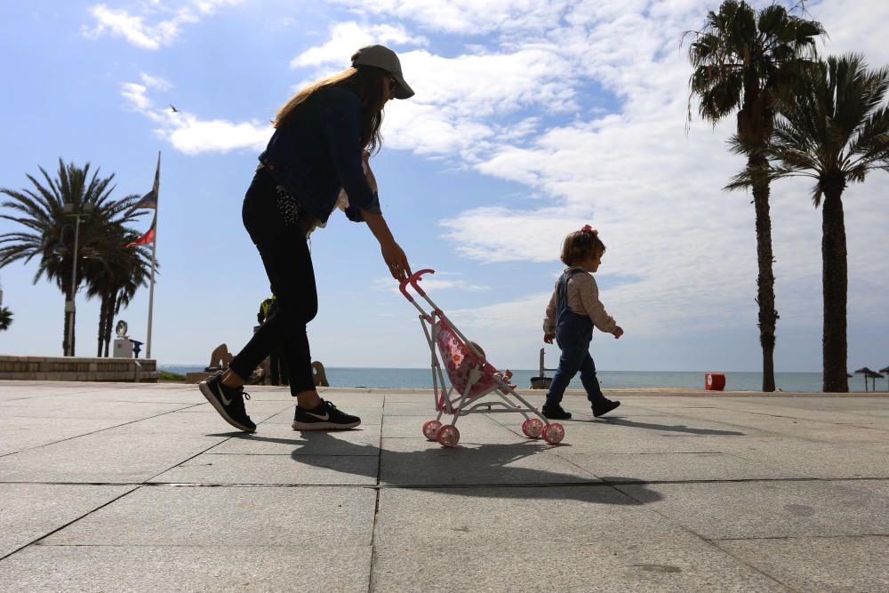 Los menores de 14 años salen a las playas de ...