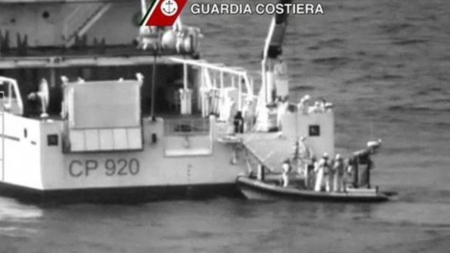 Casi 700 inmigrantes mueren en un naufragio a las puertas de Europa