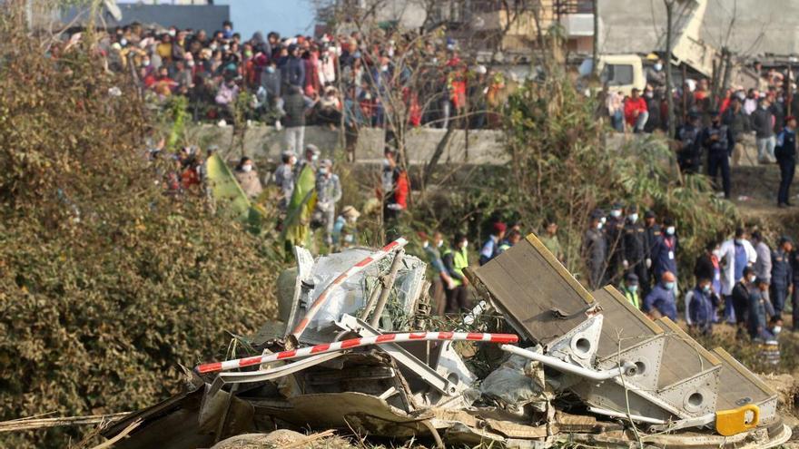 VÍDEO | Una retransmisión en directo por Facebook muestra el momento del accidente del avión en Nepal