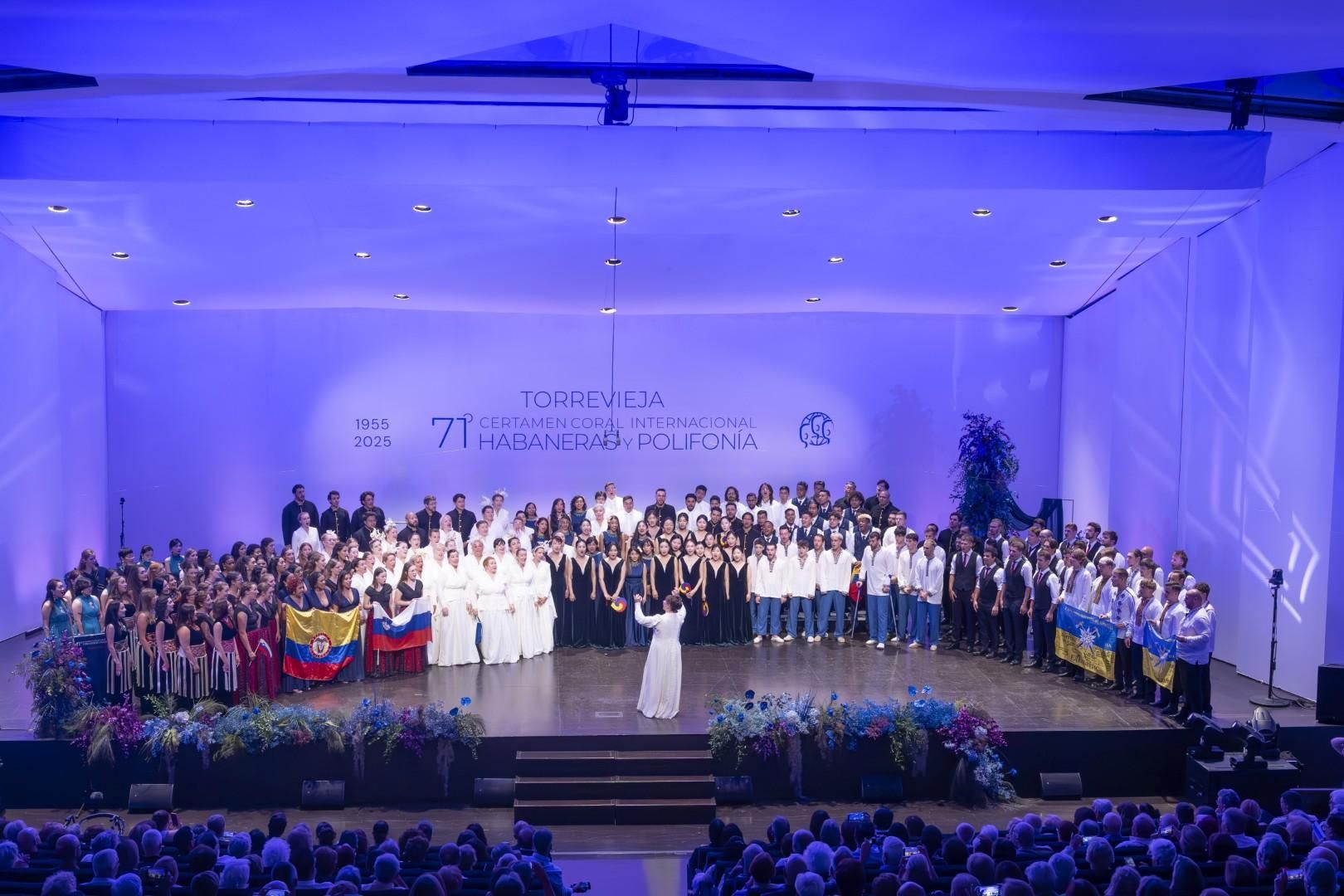Así fue la clausura del Certamen de Habaneras en Torrevieja