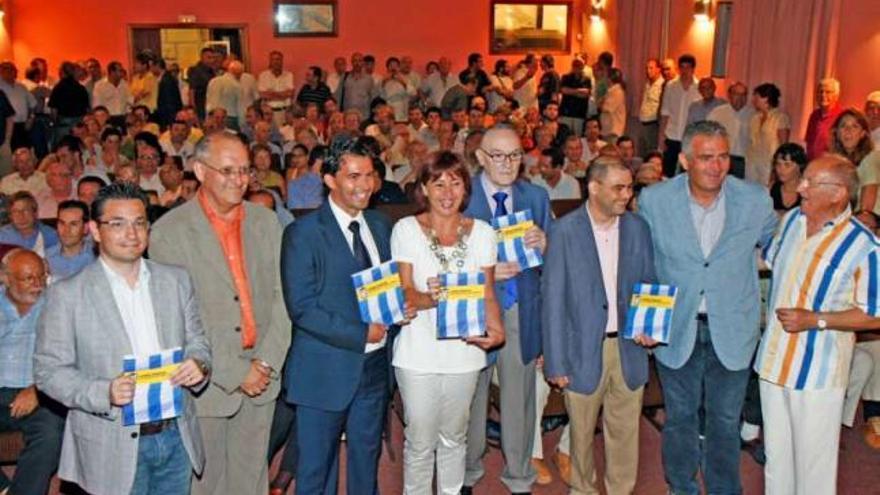 Unas mil personas acudieron a la presentación del libro