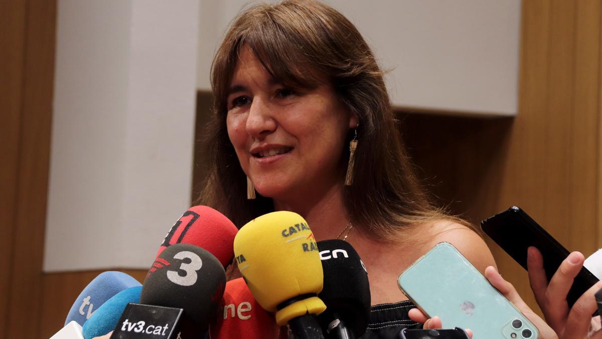 Laura Borràs exhibe el apoyo de 8.000 personas en un manifiesto contra su juicio por corrupción