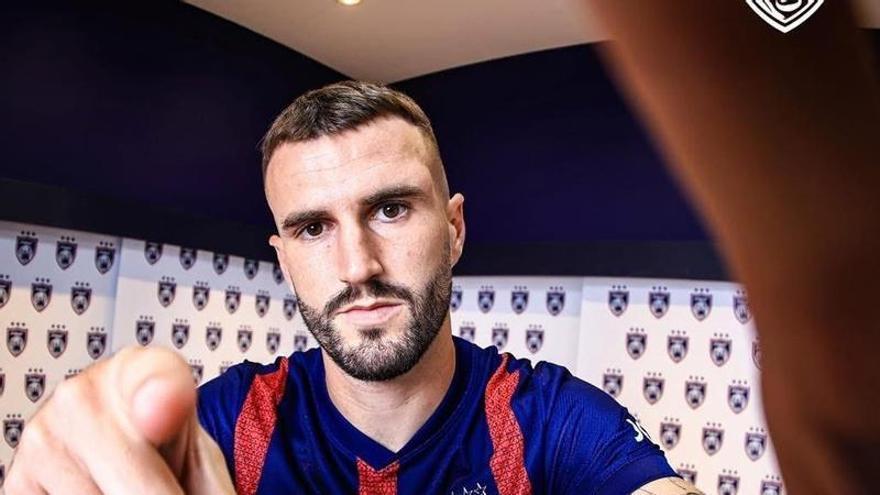 Raúl Parra firma por el NK Bravo de Eslovenia y no llegará al Real Zaragoza