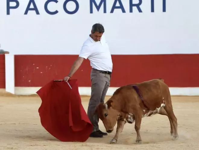 Vicente Barrera y Pepín Líria invitados de lujo en la ganadería de Paco Martí