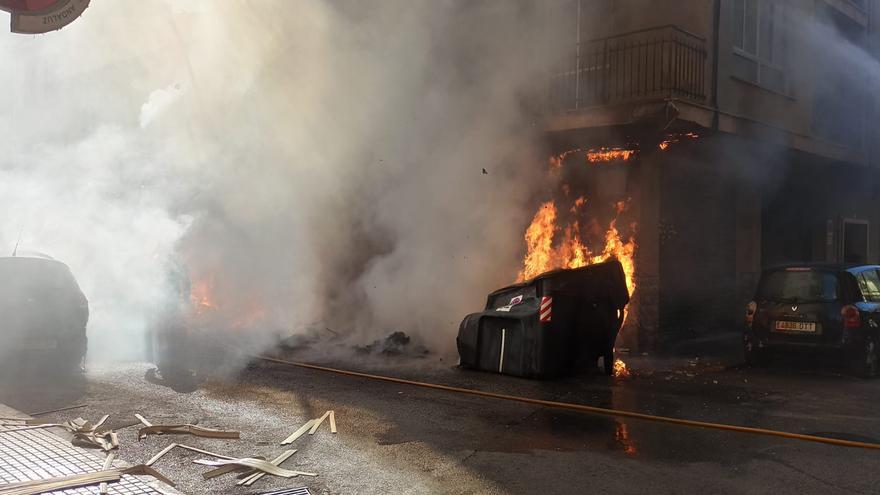 Containerbrand auf Mallorca: Flammen reichen bis zum sechsten Stockwerk