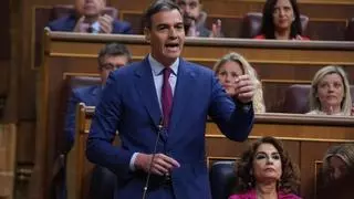 Sánchez cancela su agenda y el lunes anunciará si sigue como presidente por "la gravedad de los ataques" a su mujer