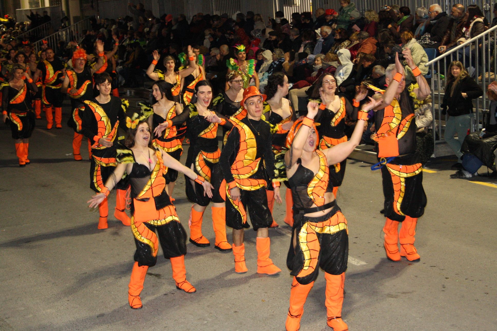 Macrogalería de fotos del primer gran desfile del Carnaval de Vinaròs