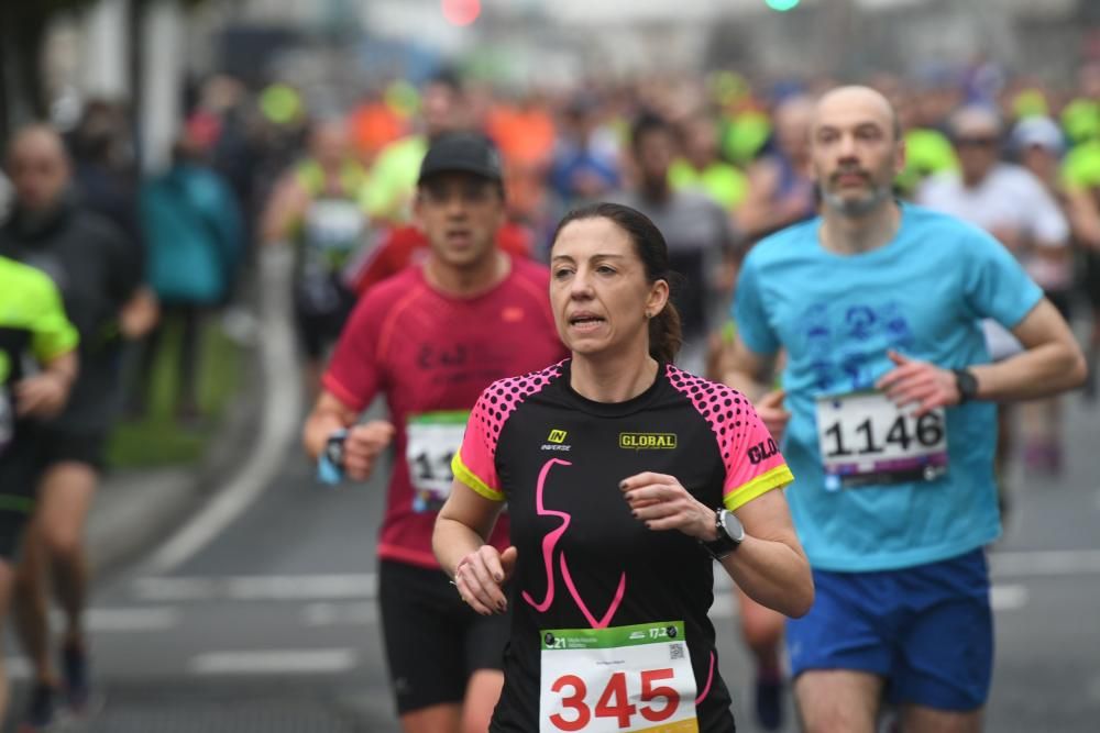 Búscate en la galería del medio maratón Coruña21