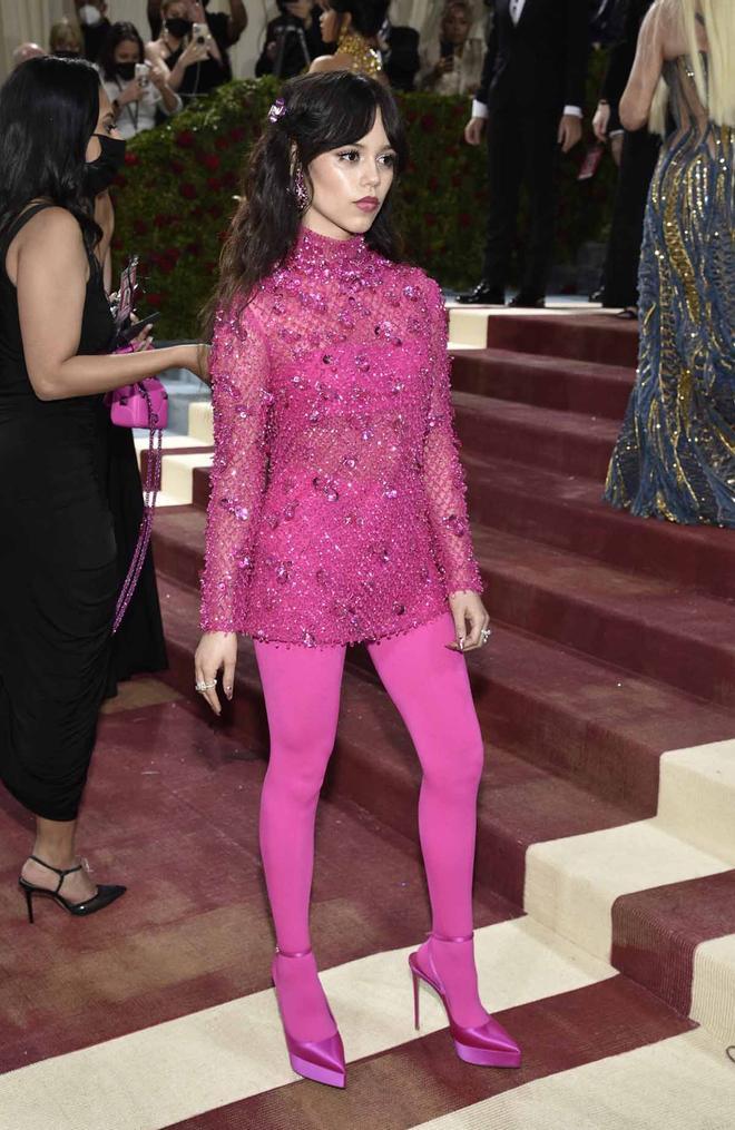 Jenna Ortega, de rosa en la Gala Met 2022