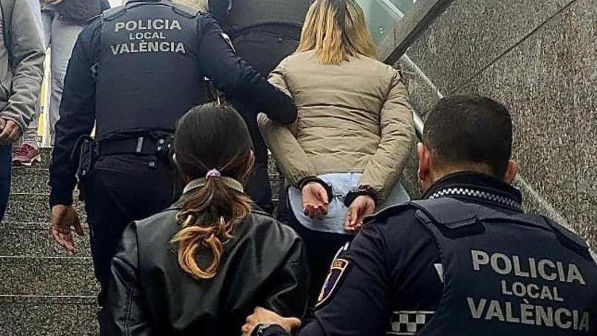 Detenidas cuatro mujeres por robar a turistas en el centro de València