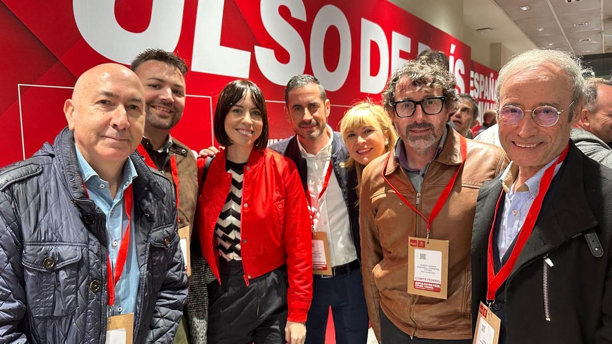Morant junto al resto de miembros valencianos del comité federal del PSOE esta mañana.