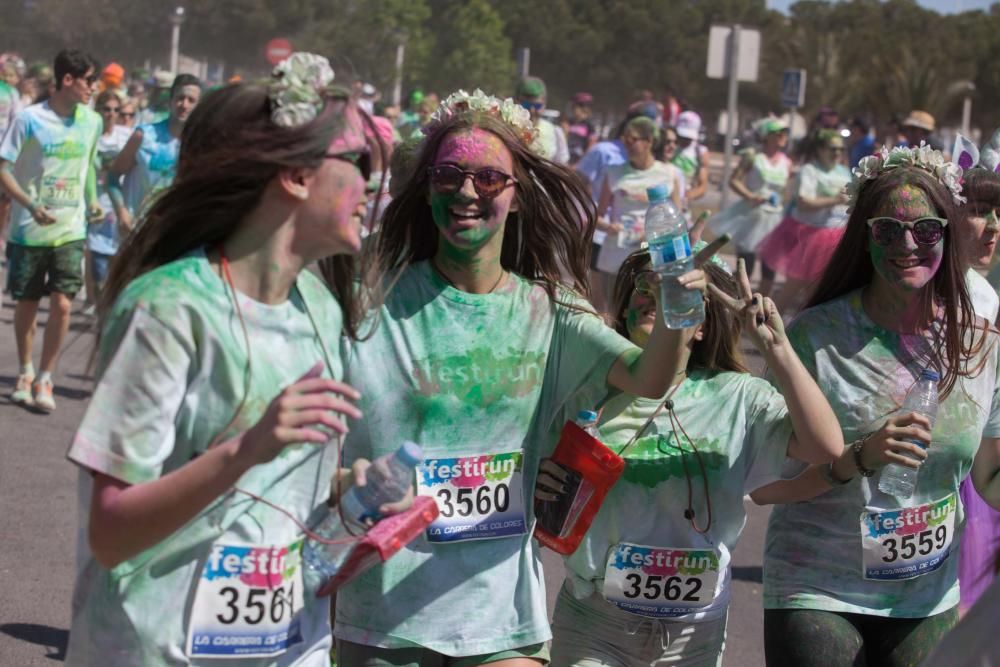 La primera edición de «FestiRun» combina deporte y diversión en una carrera que logró reunir a multitud de personas