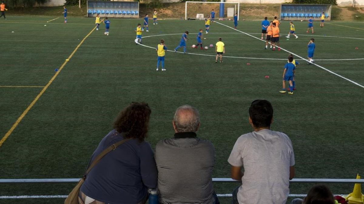 undefined45389052 barcelona   05 10 2018   sociedad   escuela de f tbol en el 181014165245