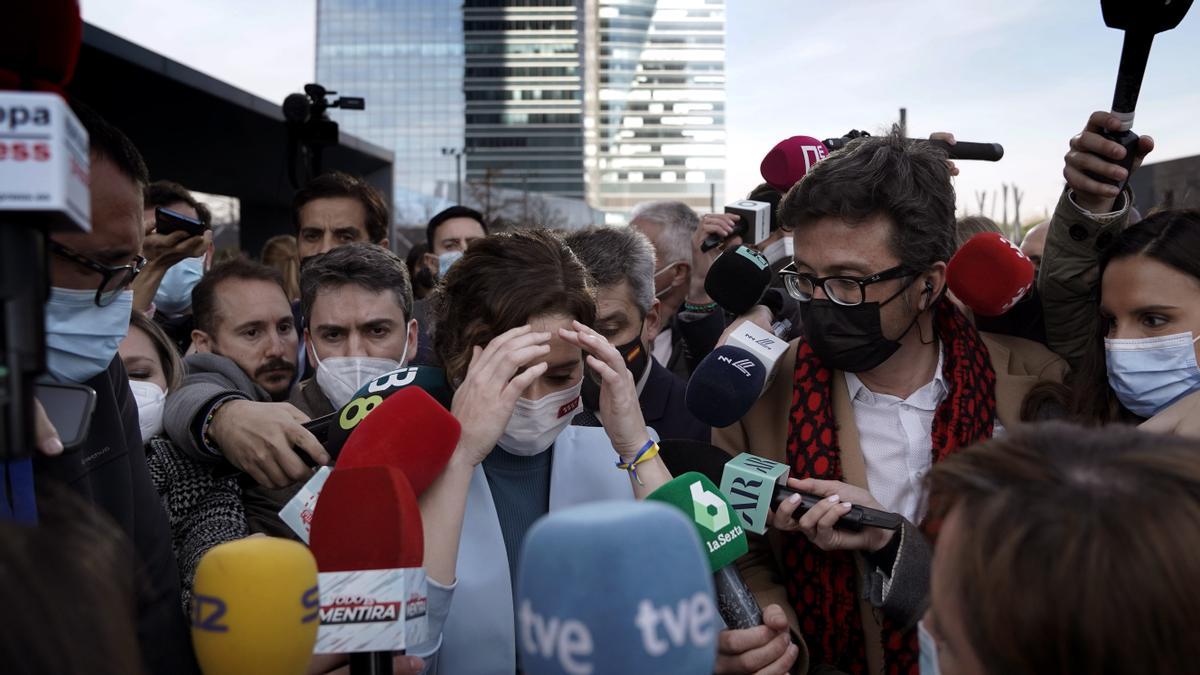 Isabel Díaz Ayuso al salir de la Junta Directiva Nacional del PP. FOTO JOSÉ LUIS ROCA