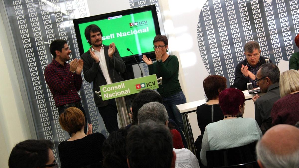 David Cid, Ernest Urtasun y Marta Ribas, tras ser proclamados como líderes de ICV.