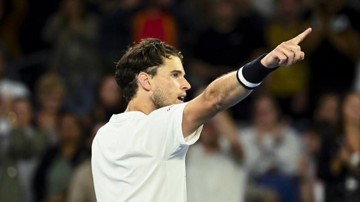 Thiem remonta ante Kyrgios y su público