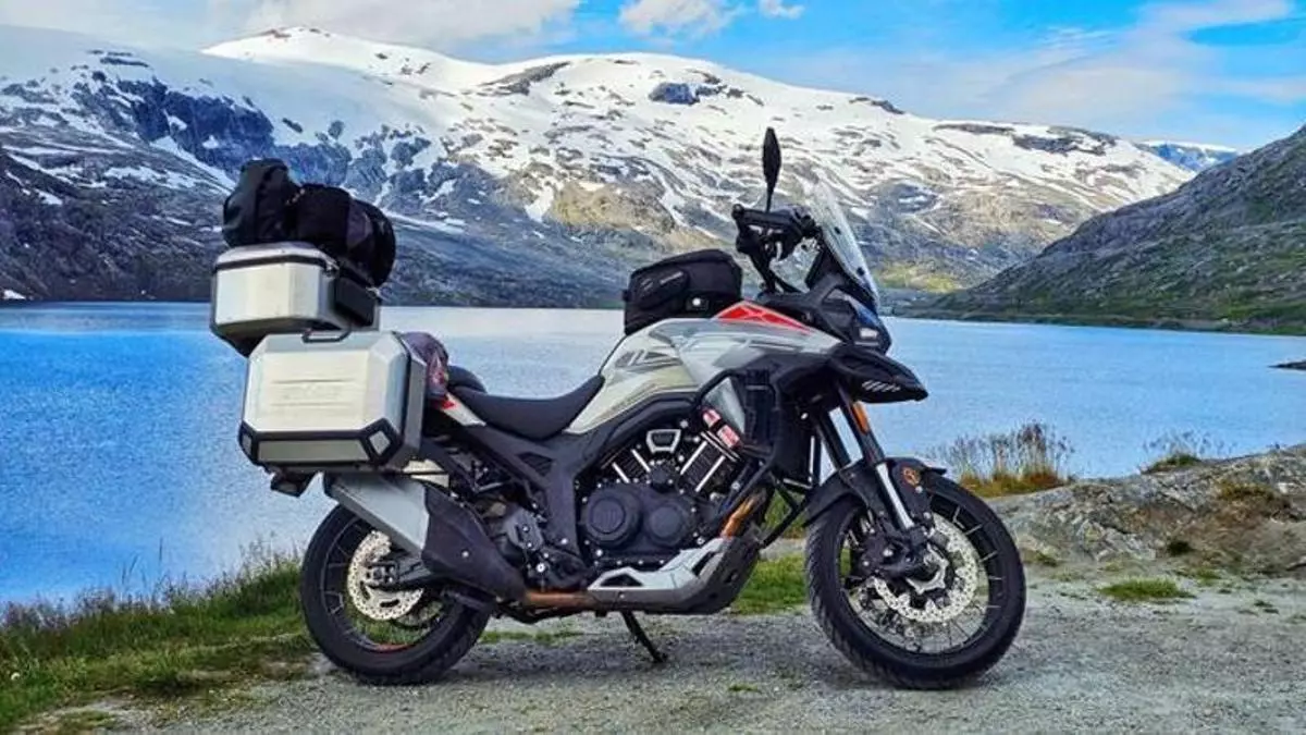 Las 5 carreteras más icónicas de Europa para recorrer en moto este 2026
