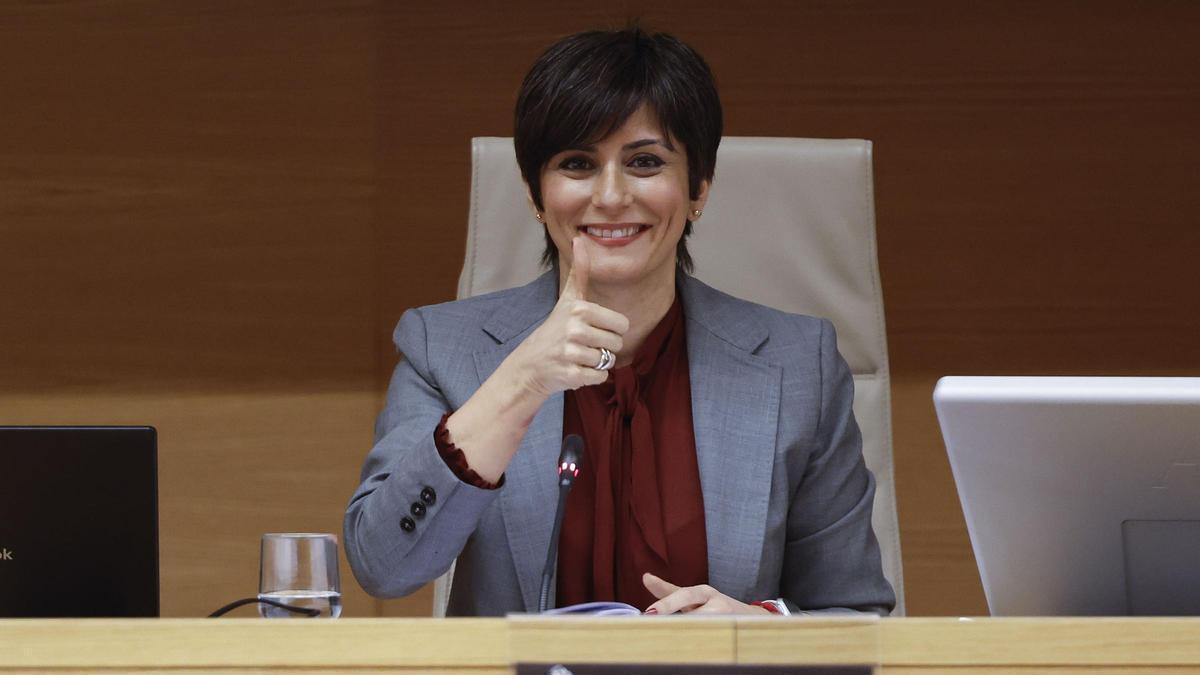 Isabel Rodríguez, ministra de Vivienda, durante su comparecencia en el Congreso de los Diputados