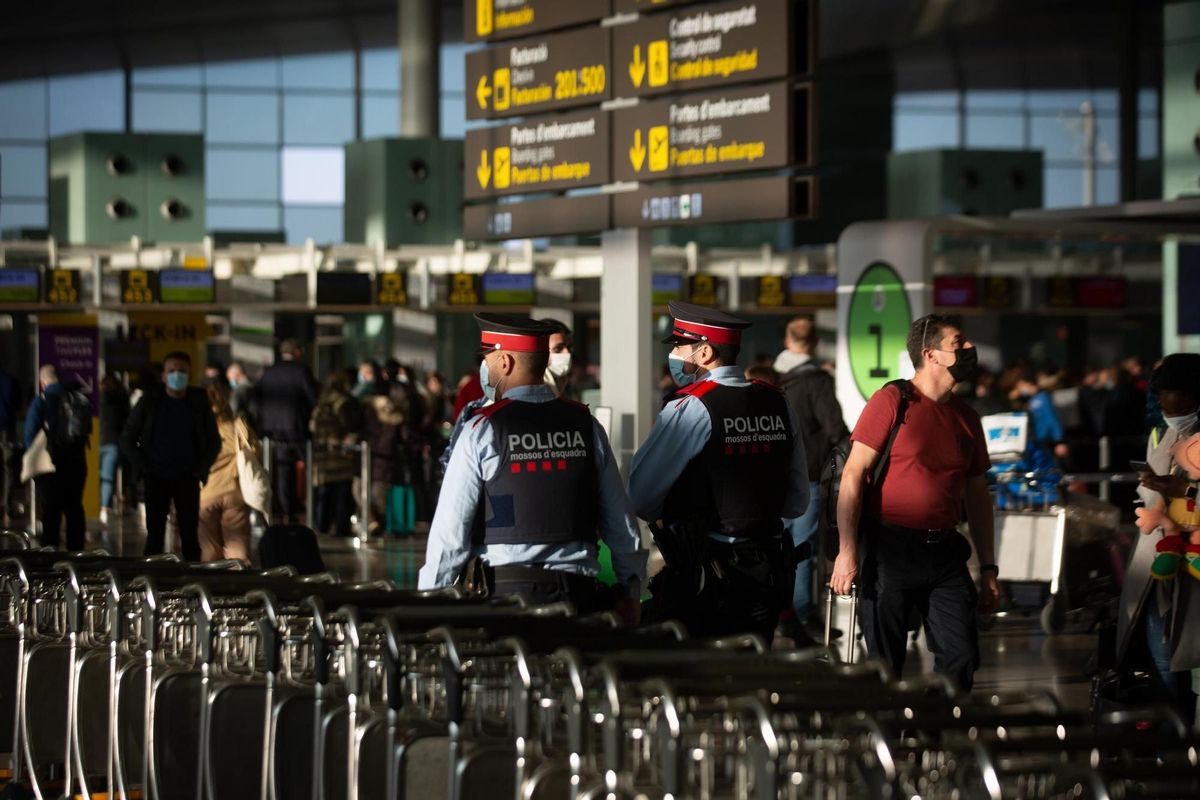 Espanya prorroga fins al 29 de desembre les limitacions d’entrada a nou països de l’Àfrica Espanya prorroga fins al 29 de desembre les limitacions d’entrada a nou països de l’Àfrica