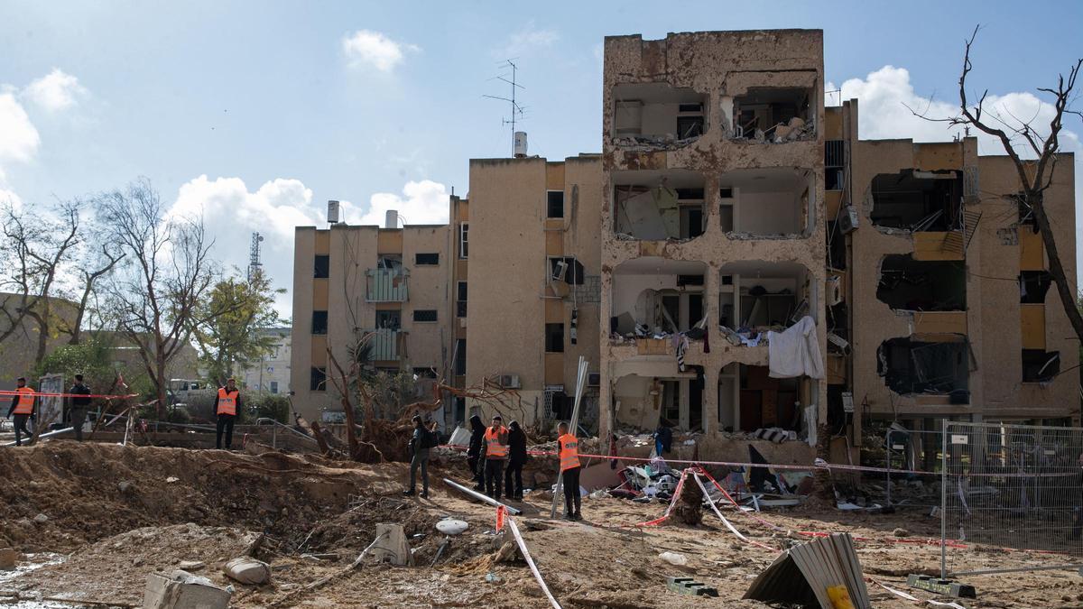 MISIL IRANÍ HAIFA | El impacto directo de un misil iraní en la ciudad israelí de Haifa causa al menos 4 heridos MISIL IRANÍ HAIFA | El impacto directo de un misil iraní en la ciudad israelí de Haifa causa al menos 4 heridos