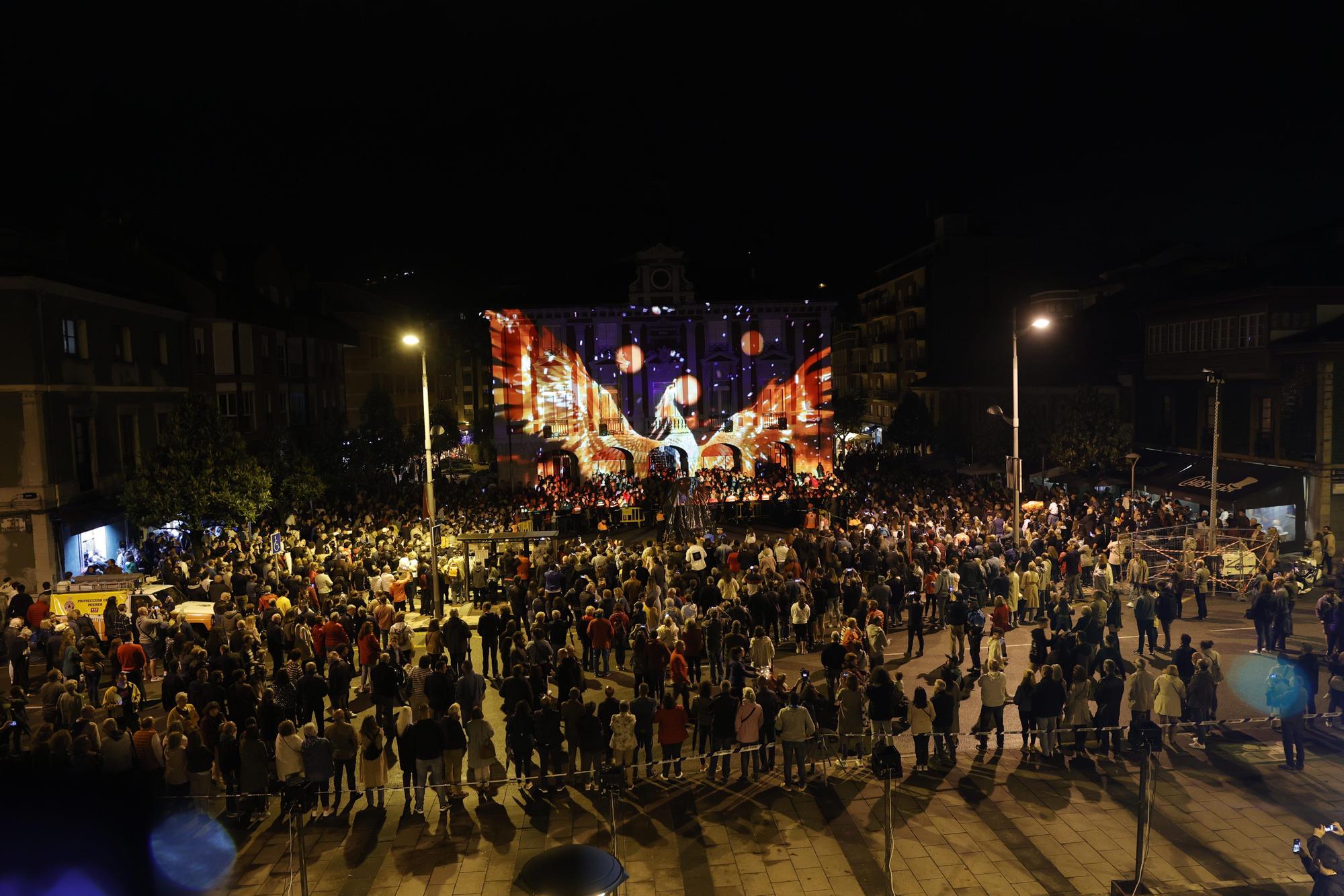 Las hogueras de San Xuan iluminan de nuevo la noche en toda Asturias