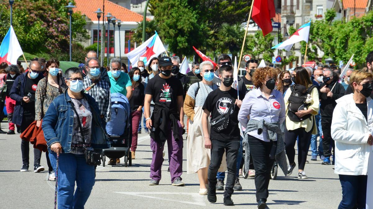 Los participantes, llegando a la Praza do Concello. / G.N.