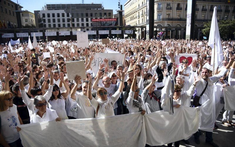 Zaragoza se une por la paz y el diálogo