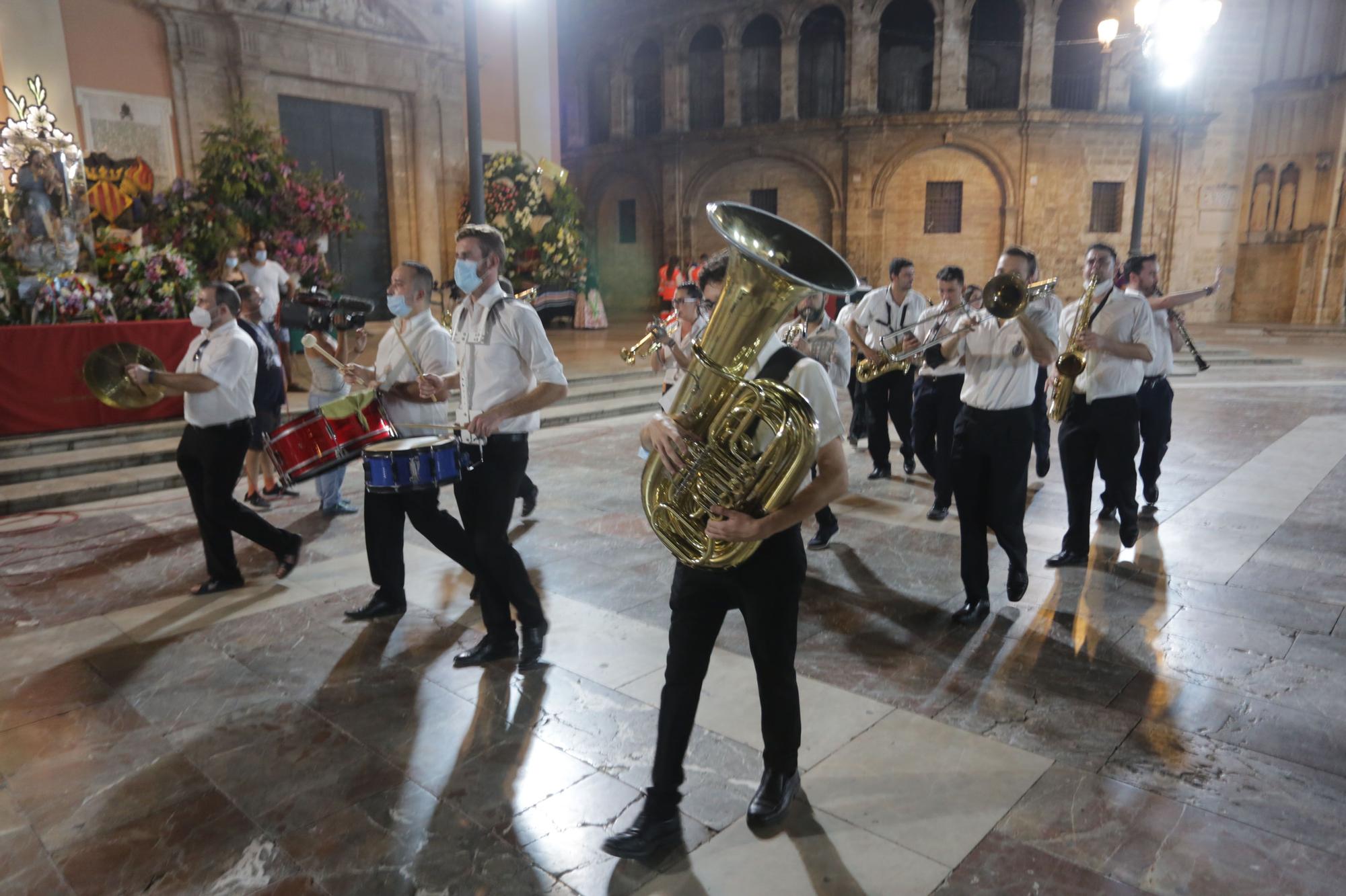 Búscate en el segundo día de Ofrenda por la calle de Caballeros (entre las 21.00 y las 22.00 horas)