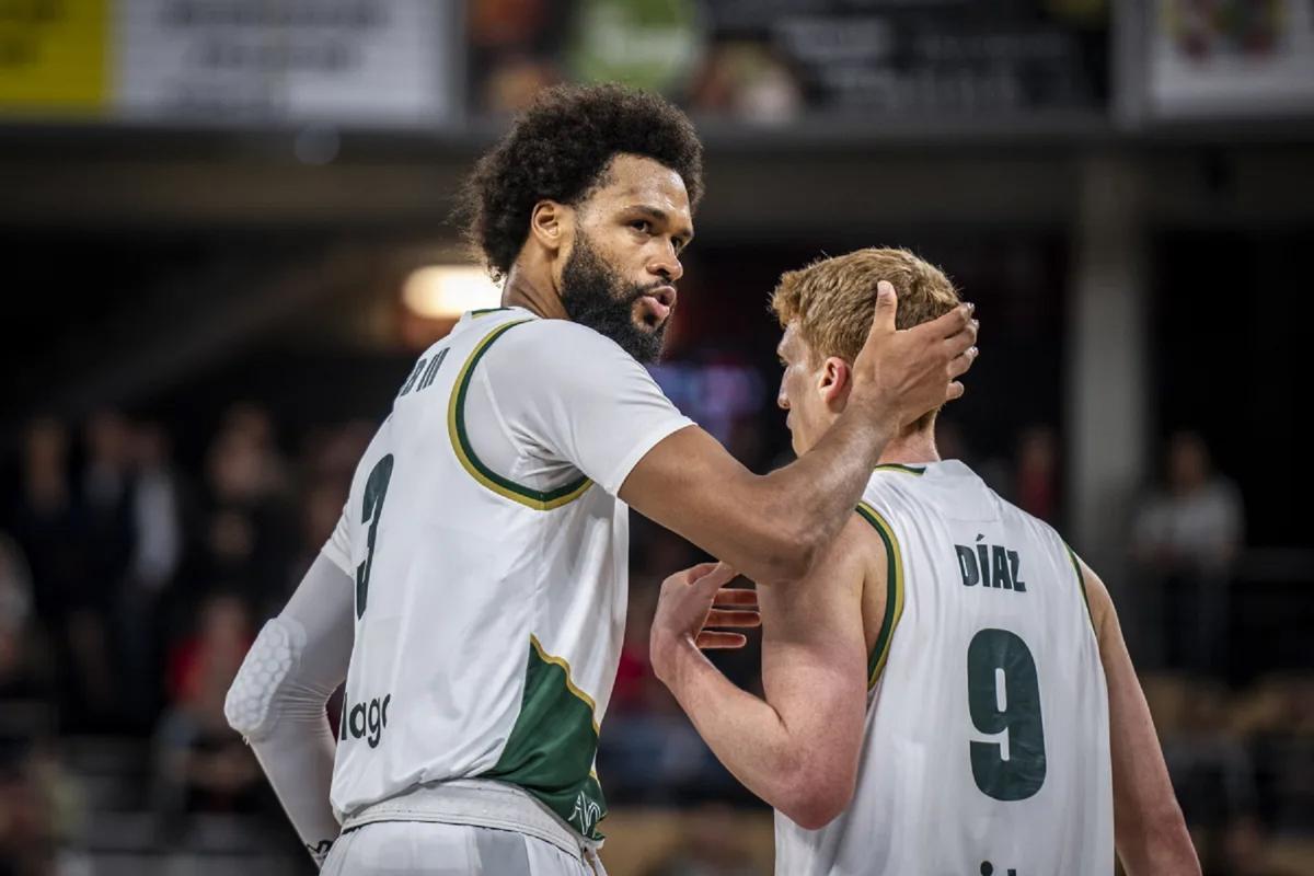 James Webb III y Alberto Díaz, este miércoles en el Chalon-Unicaja.