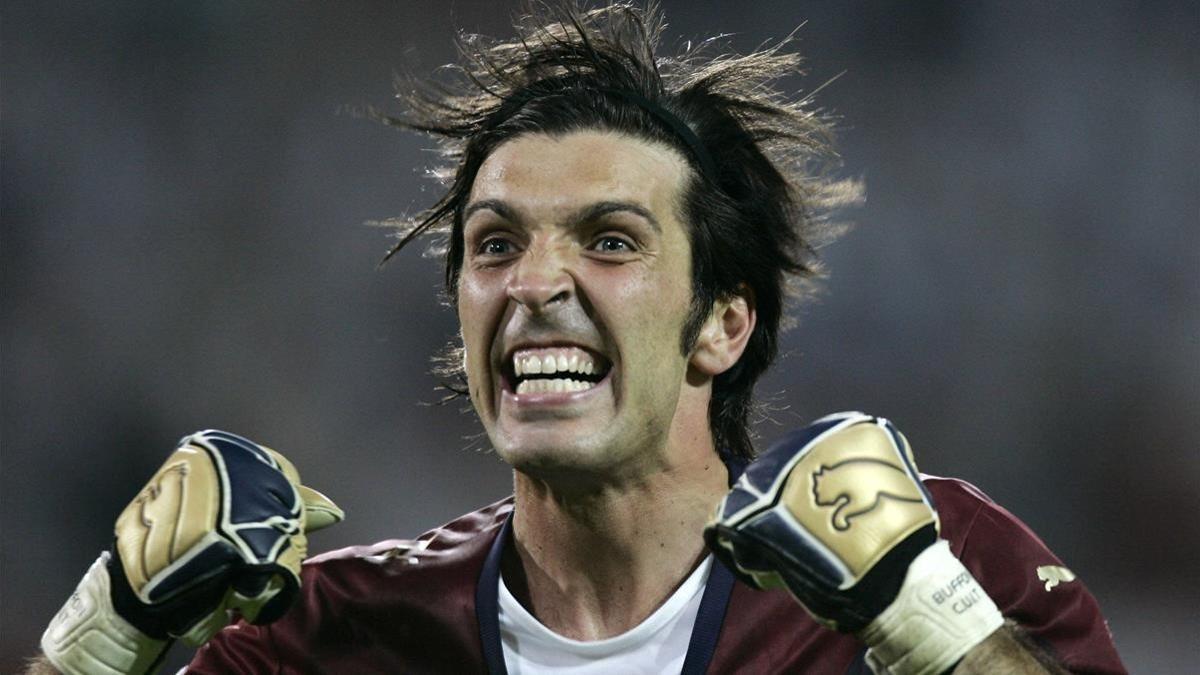 Buffon Rapero Buffon deja la Juventus pero no anuncia su retirada