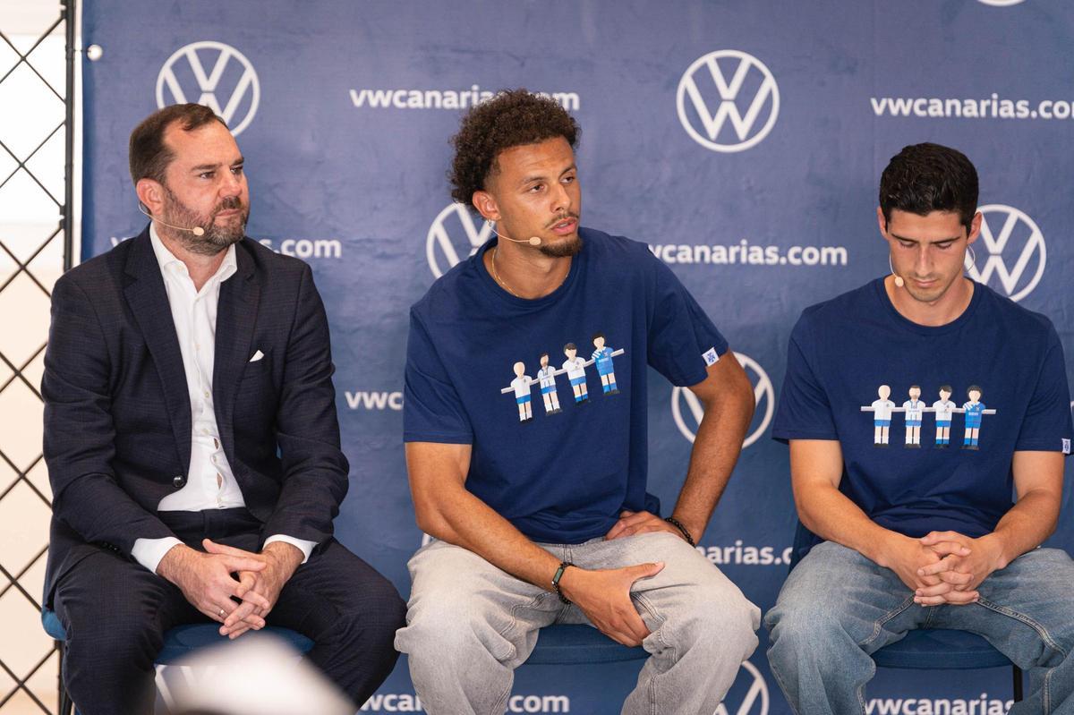 Presentación de Víctor Moreno, Neal Viereck y Grant-Leon Ranos, jugadores del CD Tenerife