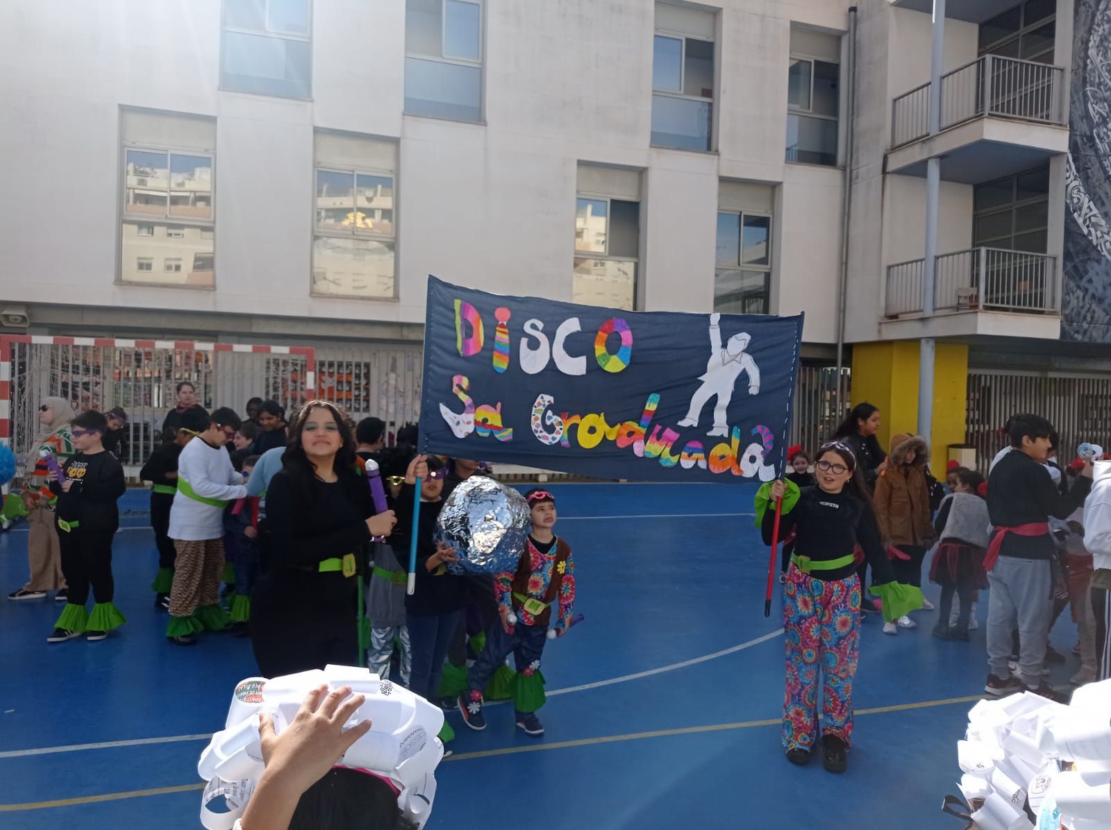 Galería de imágenes del carnaval en el colegio de Sa Graduada de Ibiza