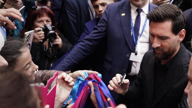 Messi, Holguín y Pascual Pérez pactan una salida al embargo del Eldense