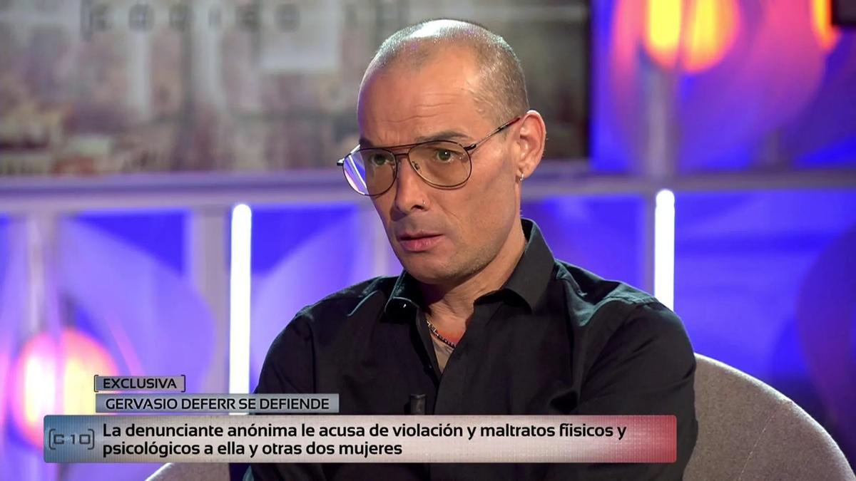 Gervasio Deferr, en 'Código 10', defendiéndose de las acusaciones de violación.