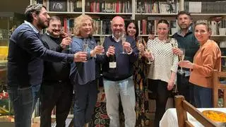 El brindis más emotivo en memoria de Manuel Algarra